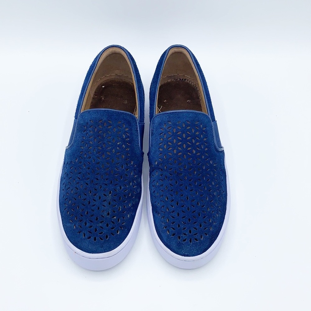 Vionic Kani Perforated Suede Sneaker Casual Comfy - Picture 2 of 10